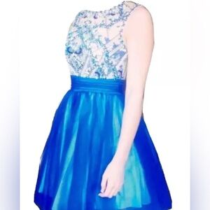 Elegant Blue Rhinestone studded sleeveless mini formal prom dress